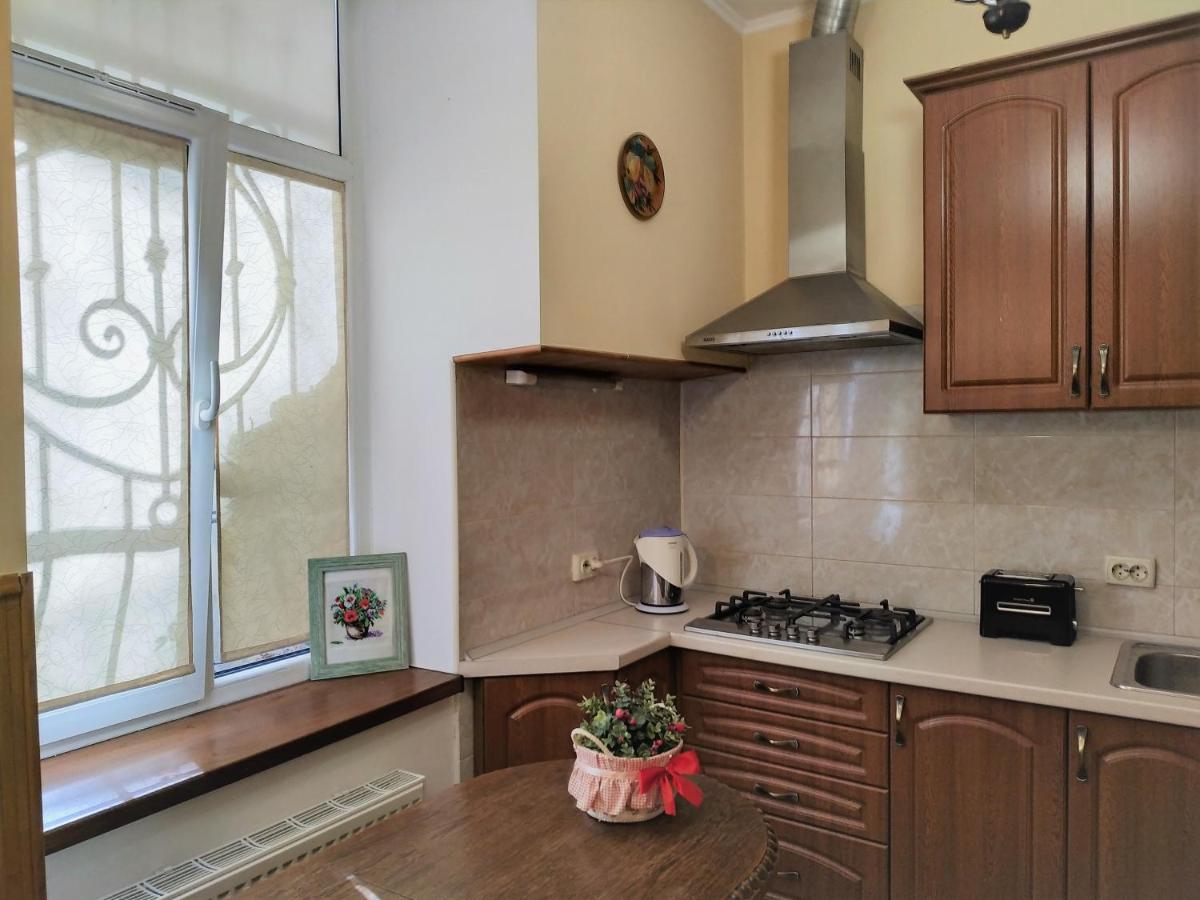 Апартаменти У князя Лева поряд пл. Ринок / at Duke's Aparment Next to Rynok Square Львів Екстер'єр фото